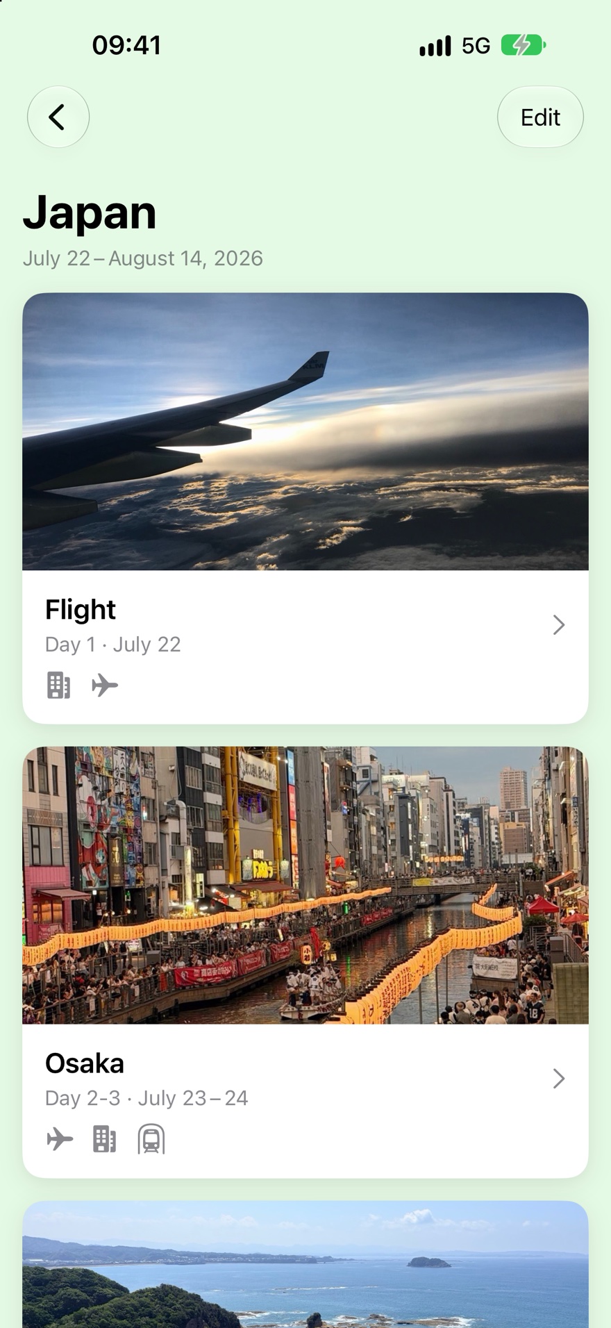 The trip overview in TravElly: the Japan trip with destinations, day numbers and dates